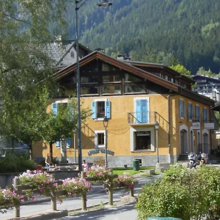Апартаменты Le Sommet Du Bourg