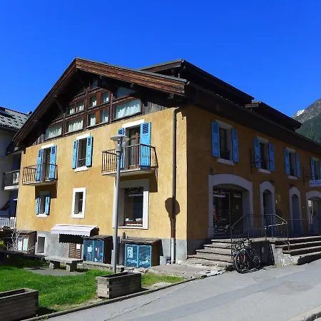 Апартаменты Le Sommet Du Bourg *